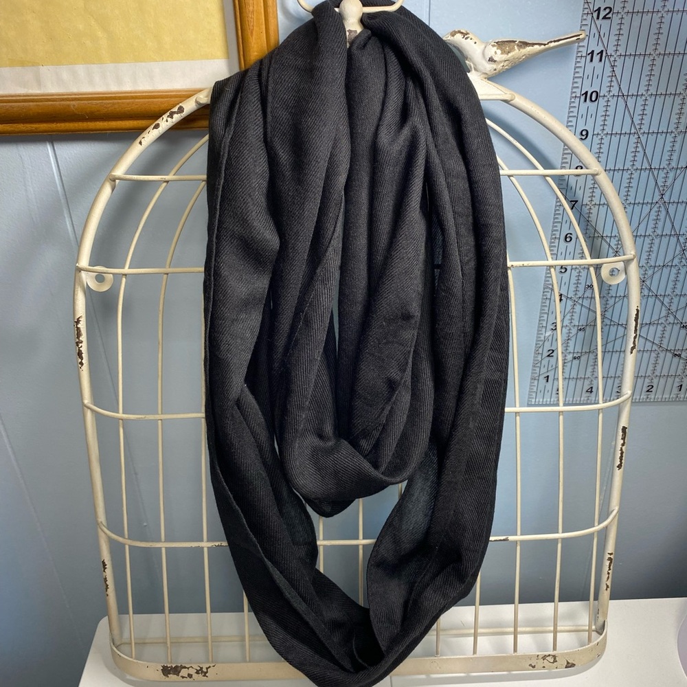 Black Infinity Scarf